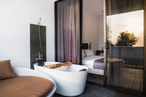 Gallery image of White Boutique Hotel and Residences in Sihanoukville
