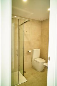 A bathroom at Fabulous Penthouse Downtown Tarifa, Maestro Apartments