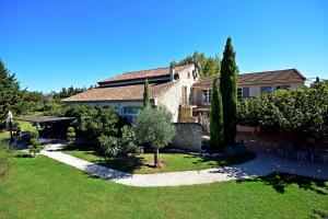 Zahrada ubytování Gîte Crillon - Mas Les Fleurs d'Hilaire