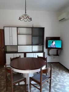 TV a/nebo společenská místnost v ubytování Dalla Maria