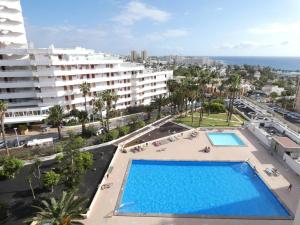 Bazén v ubytování Comfortable apartment in Viña del Mar nebo v jeho okolí