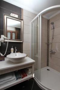 Kylpyhuone majoituspaikassa Badem Tatil Evi