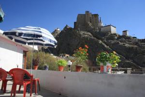 Gallery image of Hotel Khan Manzil in Leh