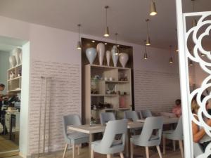 Reštaurácia alebo iné gastronomické zariadenie v ubytovaní Sobe Pegla
