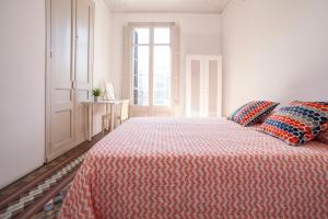 Ліжко або ліжка в номері b21-Apartamento Modernista para Grupos
