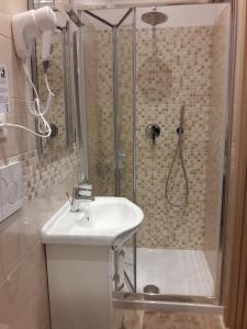 Ett badrum på Affittacamere Sorrento