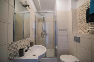Łazienka w obiekcie Apartamenty Ewa II