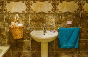A bathroom at Jamila cosy apartment