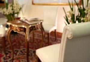 A seating area at Park Hotel Centro Congressi