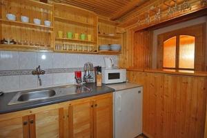 Η κουζίνα ή μικρή κουζίνα στο Privát MRÁZIK