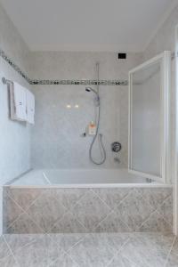 Koupelna v ubytování Hotel Piccolo