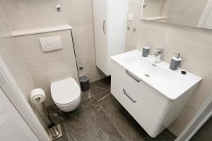 Baðherbergi á Luxury Apartment ELA