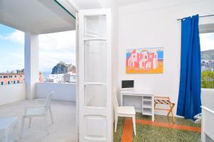 Zdjęcie z galerii obiektu Villa Panoramica - Ischia Ponte w mieście Ischia
