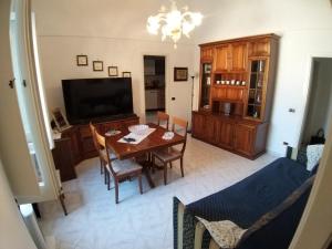 A television and/or entertainment centre at Casa Eden