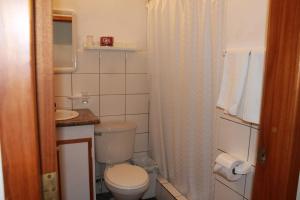 Koupelna v ubytování Posada del Mar + 37 fotografií