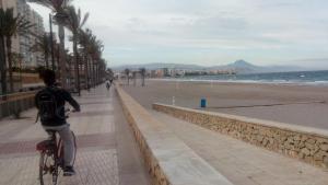 Fotografia z galérie ubytovania Apartamento urb 1 linea playa muchavista v destinácii El Campello