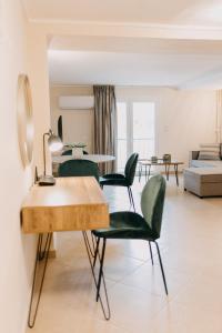 Khu vực ghế ngồi tại Best House, Central Luxury Apartment, Agiou Nikolaou, Patra