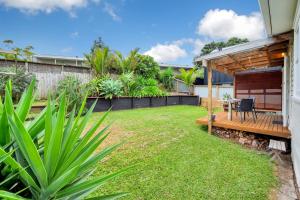 Zahrada ubytování Sunny & Cozy Home near Western Springs