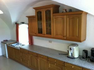 Kuchyňa alebo kuchynka v ubytovaní Alpenbauernhaus Vorderbrandthof + 20 fotografií