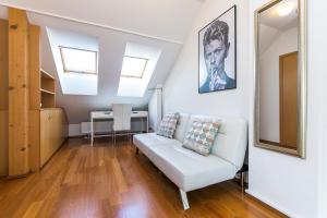 Posedenie v ubytovaní Attic Apartment by Wenceslas Square