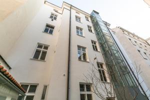 Budova, v ktorej sa apartmán nachádza