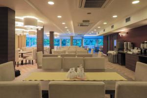 Restoran atau tempat lain untuk makan di Hotel *** NAT Ustroń