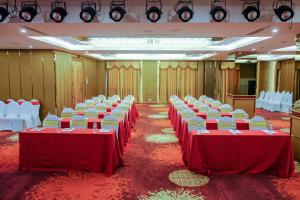Imagem da galeria de Ritz Grand Hotel Mandalay em Mandalay