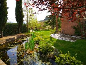 En trädgård utanför Villa Torre Zisa