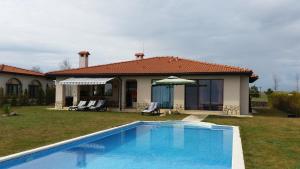 The swimming pool at or close to Private Villa 102 with heated pool in BlackSeaRama
