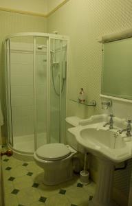 Gallery image of Roscaoin House in Westport