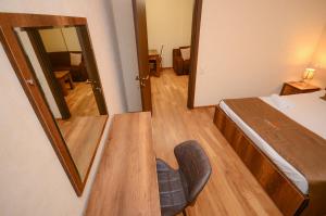 Afbeelding uit fotogalerij van Hotel Absolut in Batoemi