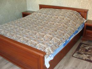 Кровать или кровати в номере Comfortable apartment in Irpen.