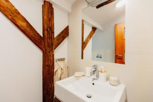 Kúpeľňa v ubytovaní Atticus Apartments