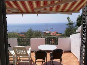 Gallery image of Oaza Guest House in Sveti Stefan