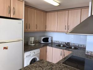 A kitchen or kitchenette at President A-9 Még 14 kép