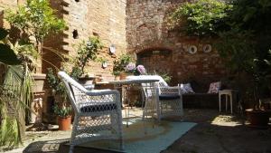 Fotografie z fotogalerie ubytování Apartment für 4 Personen im Schloss Neuhausen v destinaci Berge + 30 fotografií