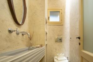 Kúpeľňa v ubytovaní Serragli Apartment + 10 fotografií