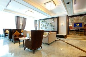 Ein Sitzbereich in der Unterkunft Intimate Hotel Pattaya - SHA Extra Plus