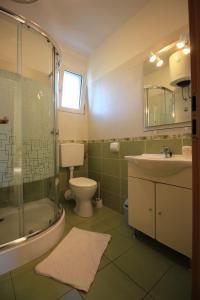 Koupelna v ubytování Apartmani Marino