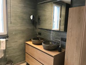 Koupelna v ubytování La Colombe + 37 fotografií