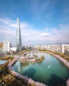 LotteTower Rainbow House dari pandangan mata burung