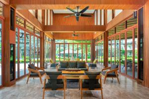 Gallery image of La Isla Pranburi Beach Resort in Sam Roi Yot