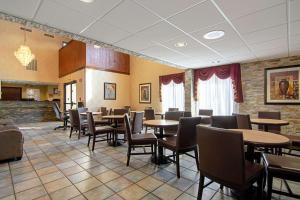 Restorāns vai citas vietas, kur ieturēt maltīti, naktsmītnē Quality Inn Richburg