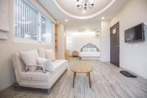 TV a/nebo společenská místnost v ubytování Slow corner homestay