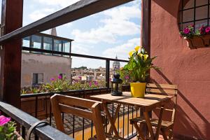 Erida Apartment - Piazza di Spagna tesisinde bir balkon veya teras