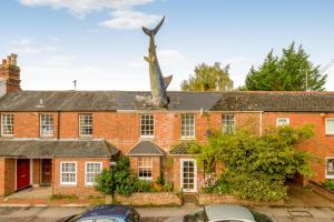 Gallery image of The Headington Shark House - Oxford in Oxford