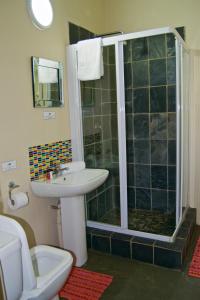 Gallery image of Pumleni Guesthouse in Hartbeespoort