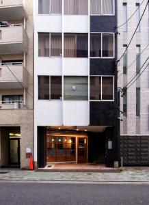 Gallery image of Guest House Re-worth Yabacho1 1F in Nagoya