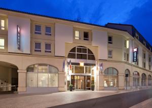 a rendering of the front of a building at ibis Poitiers Centre in Poitiers