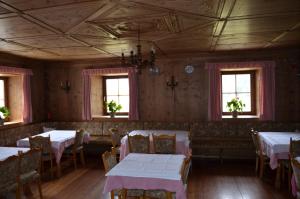 Restoran atau tempat lain untuk makan di Ansitz Goller